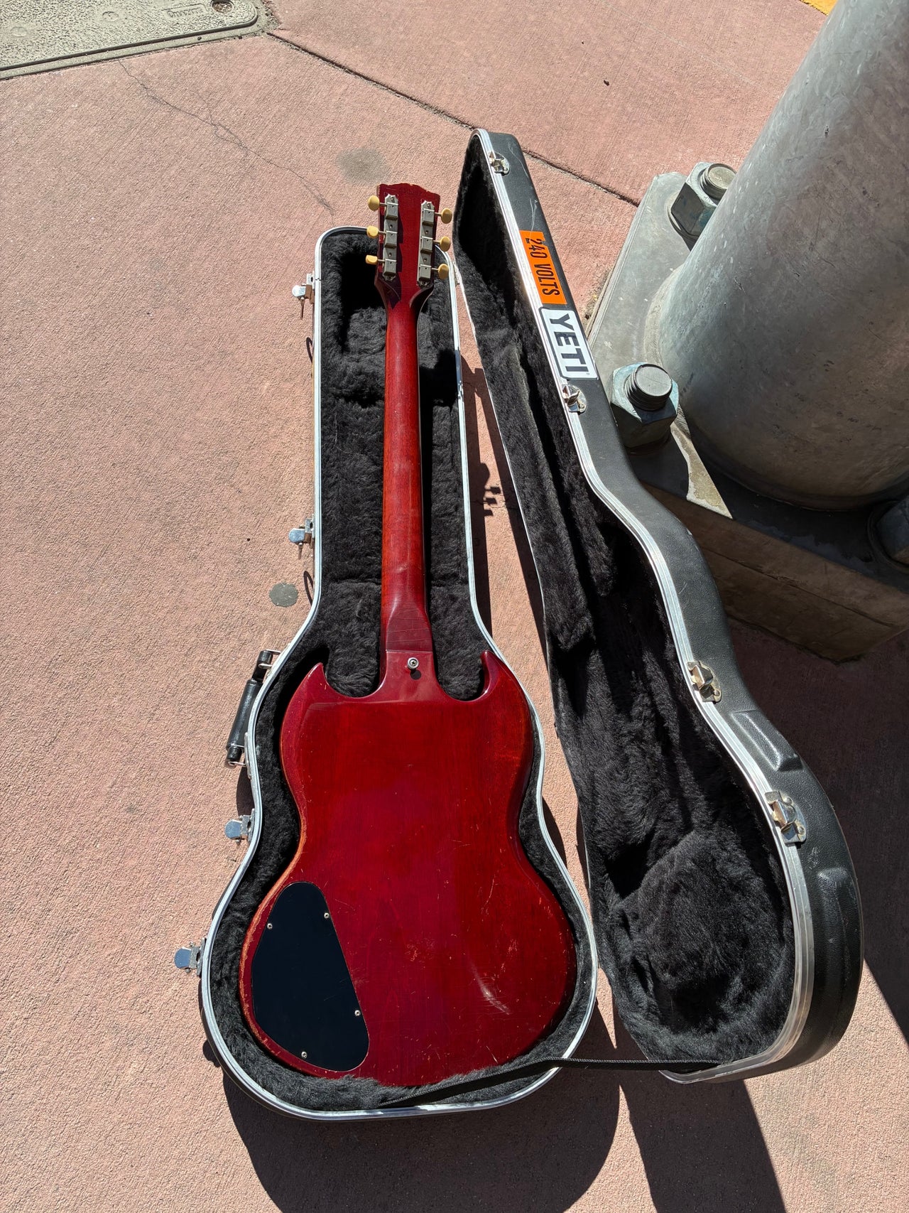 Electric | Broken String Guitars